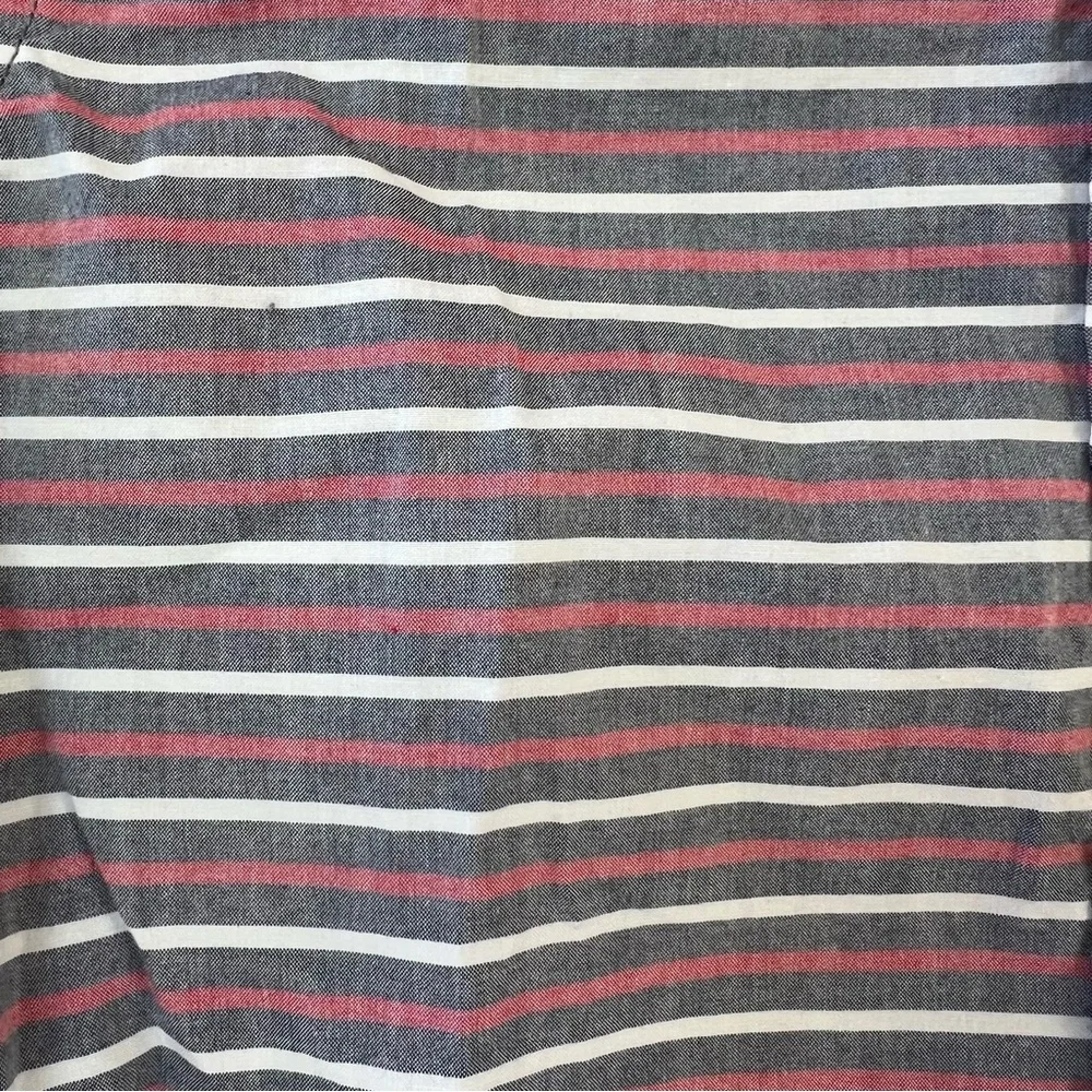 ✨5 for $25✨ Rockets of Awesome Classic Red and Blue Button Down Shirt